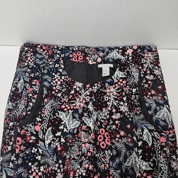 H&M Floral Embroidery Sleeveless Dress - Picture 9 of 16
